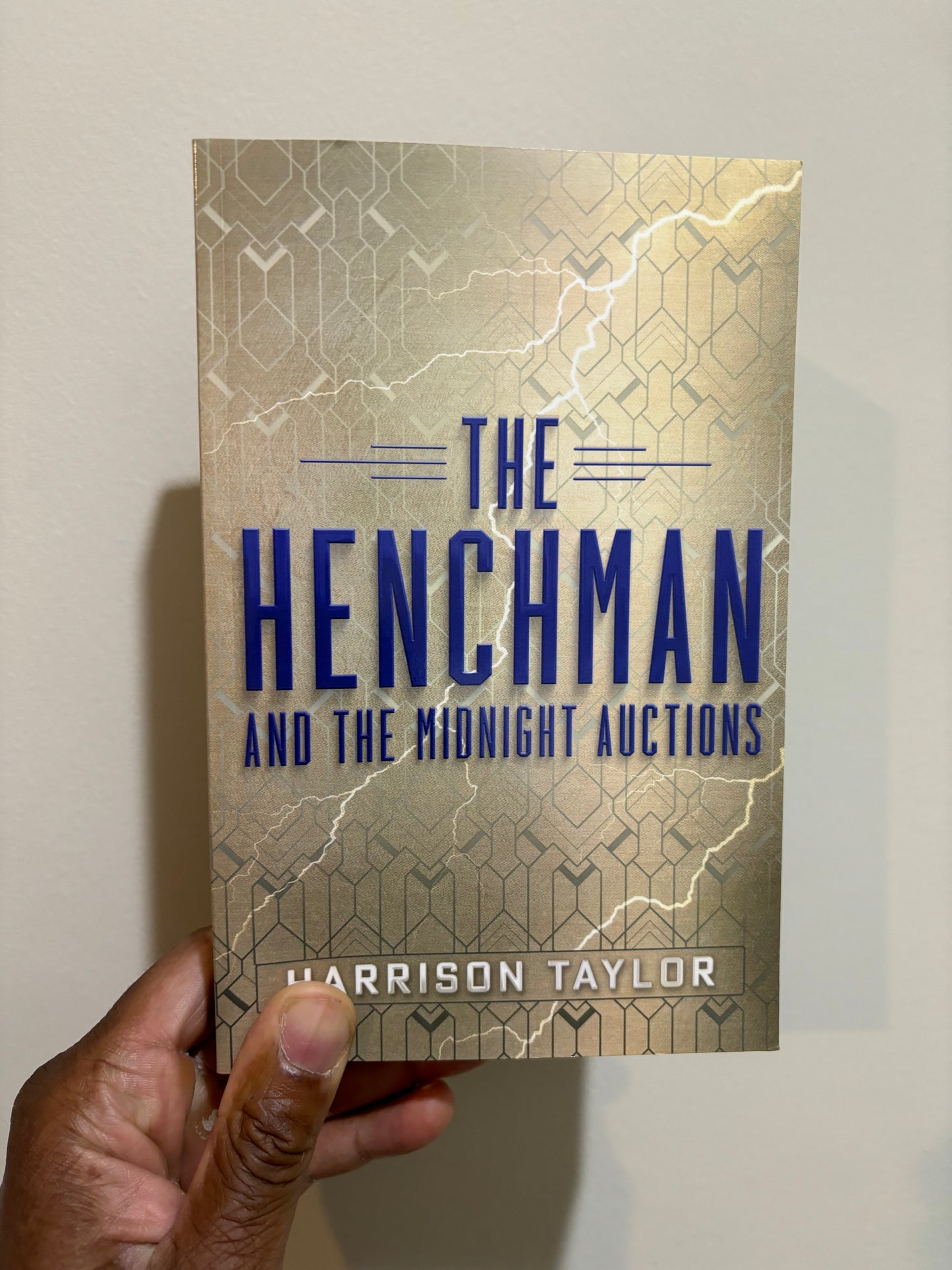 The Henchman And The Midnight Auctions (paperback)